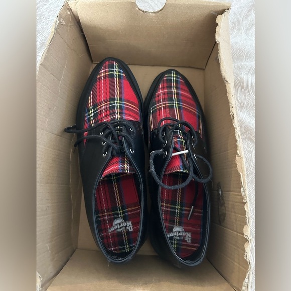 Dr. Martens Willis Black Tartan Red Plaid Leather Derby Lace Up Loafers - Picture 5 of 10